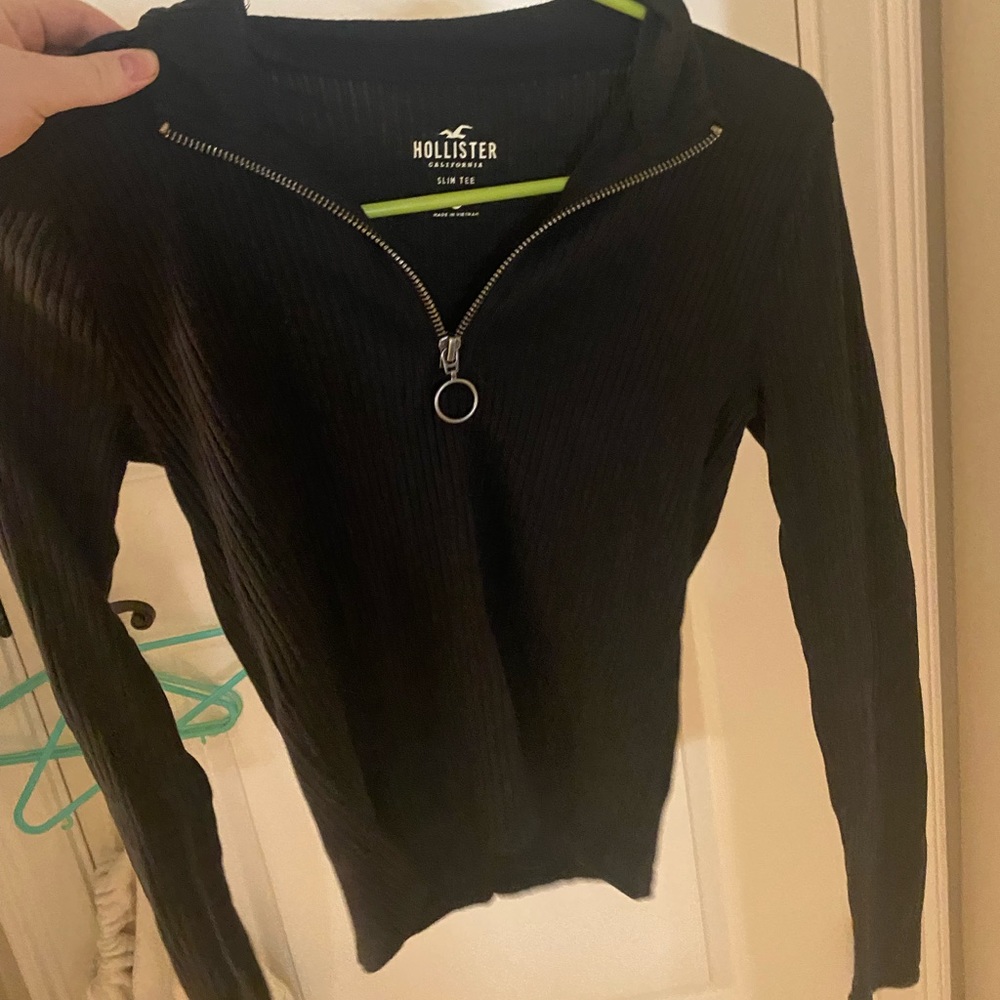 hollister top